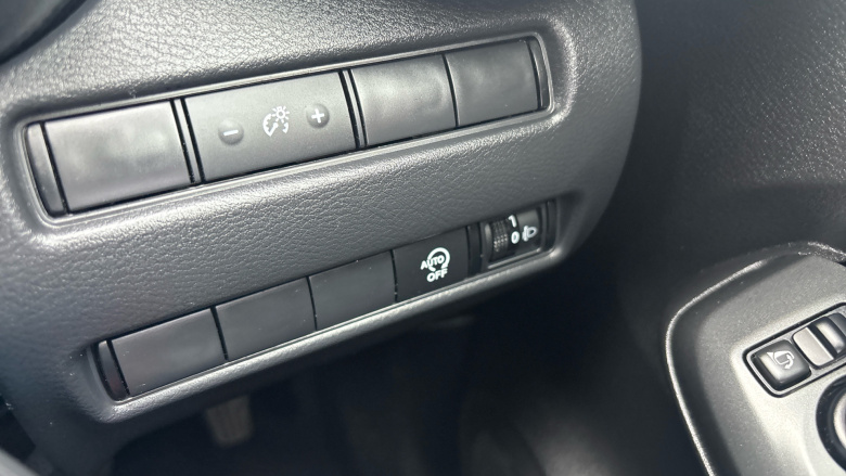 Nissan Juke 1.0 DiG-T Acenta Premium 5dr DCT Petrol Hatchback